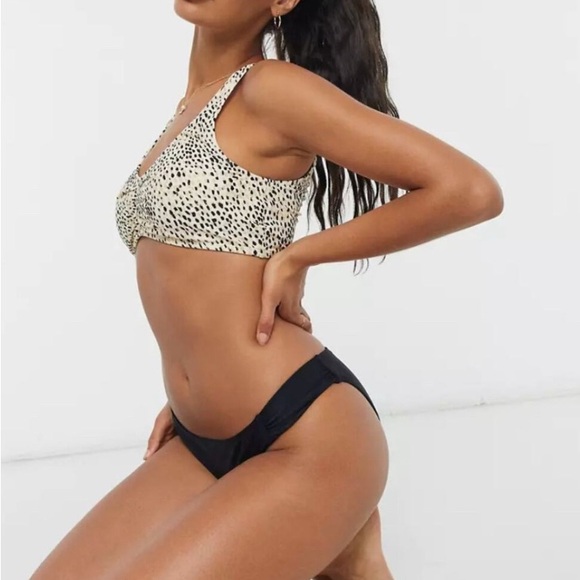 Hollister Other - Hollister bikini top